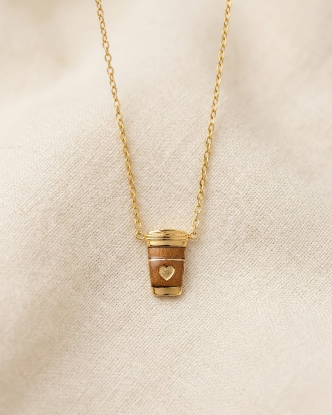 COFFEE LOVER NECKLACE Flor Amazona Colombia