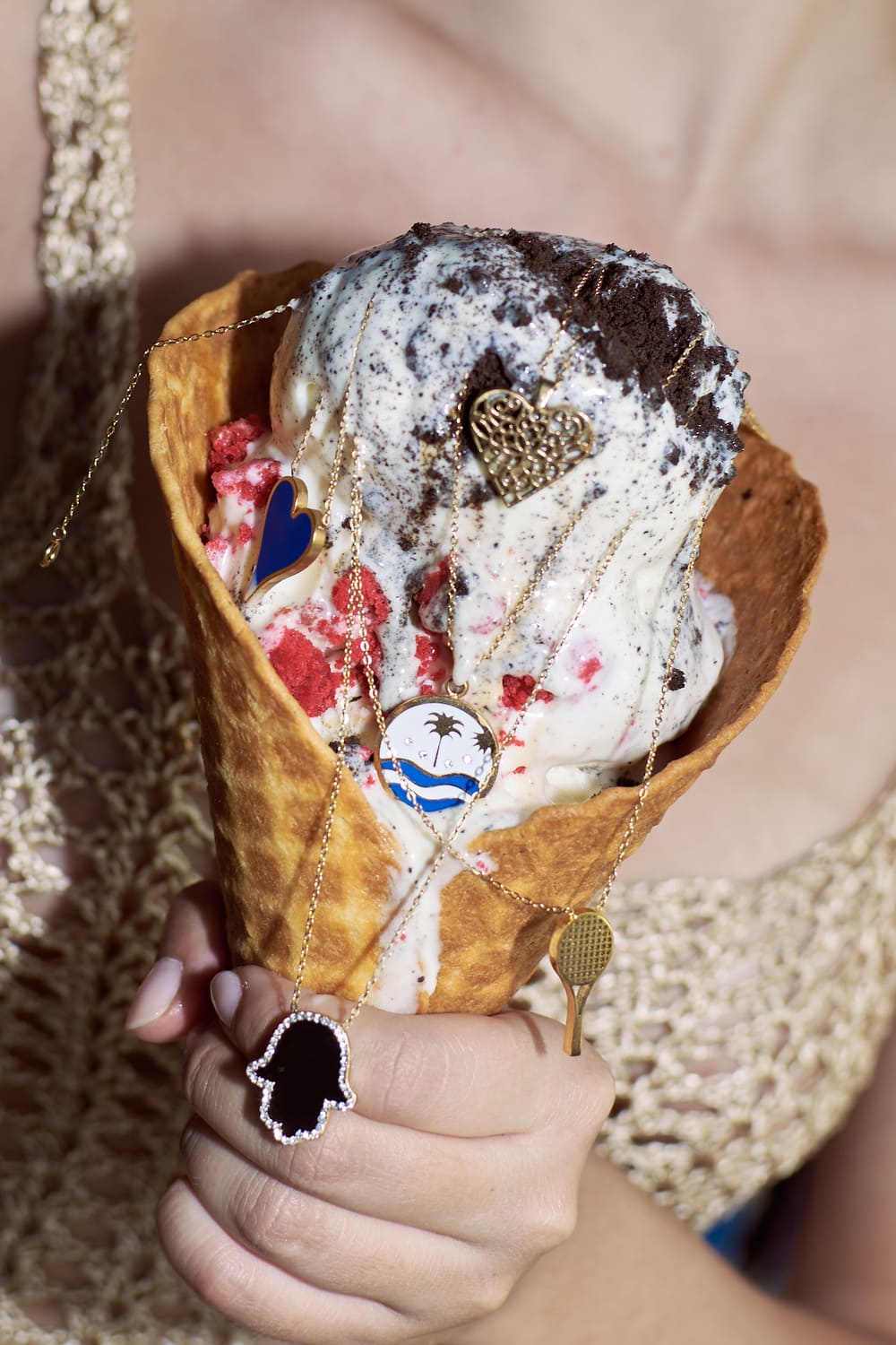 Fatima Hand Necklace Flor Amazona Colombia