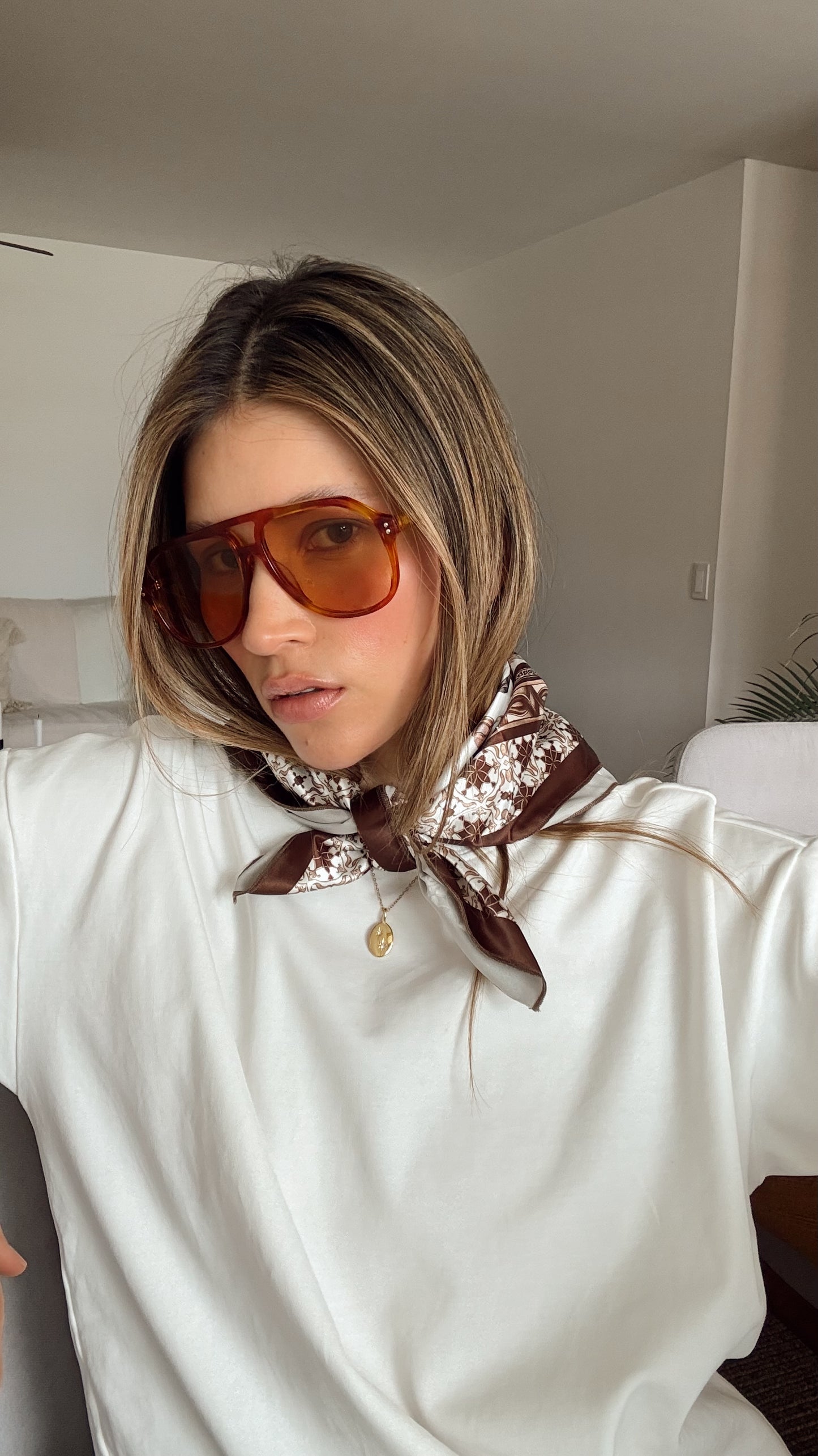 AKIRA CAREY CAMEL SUNGLASSES Flor Amazona Colombia