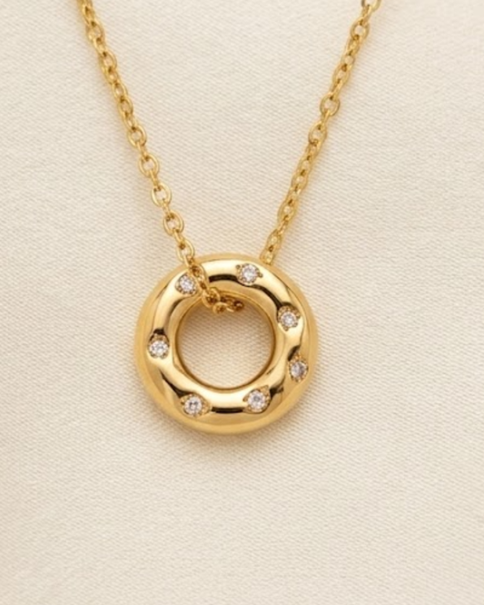 GOLDEN FLOW NECKLACE Flor Amazona Colombia