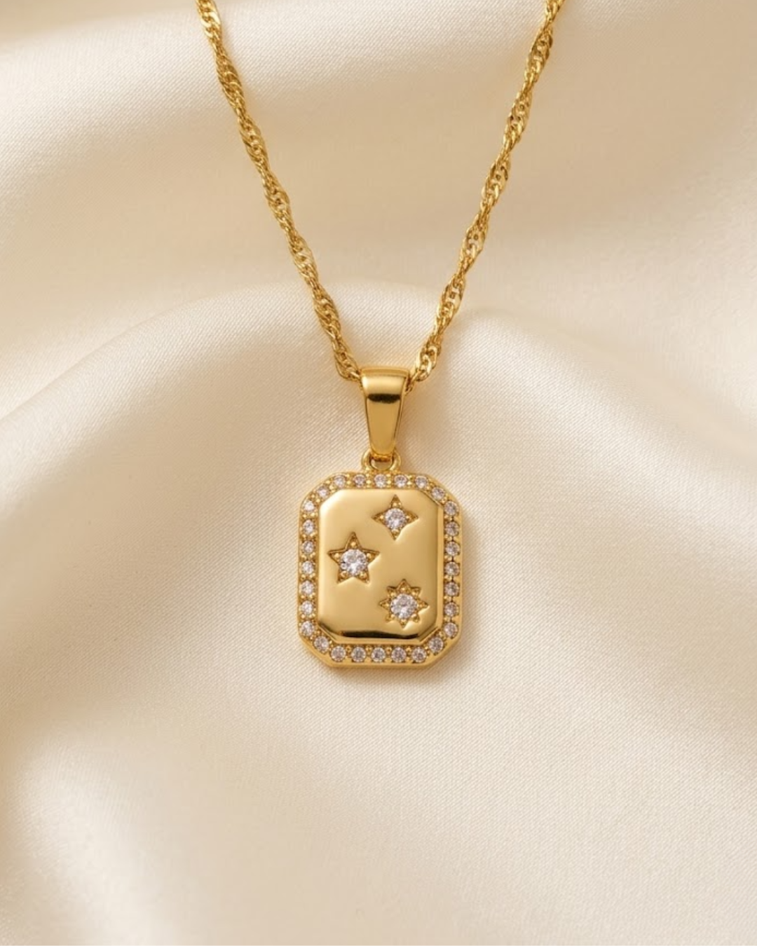 I`M SO LUCKY NECKLACE Flor Amazona Colombia