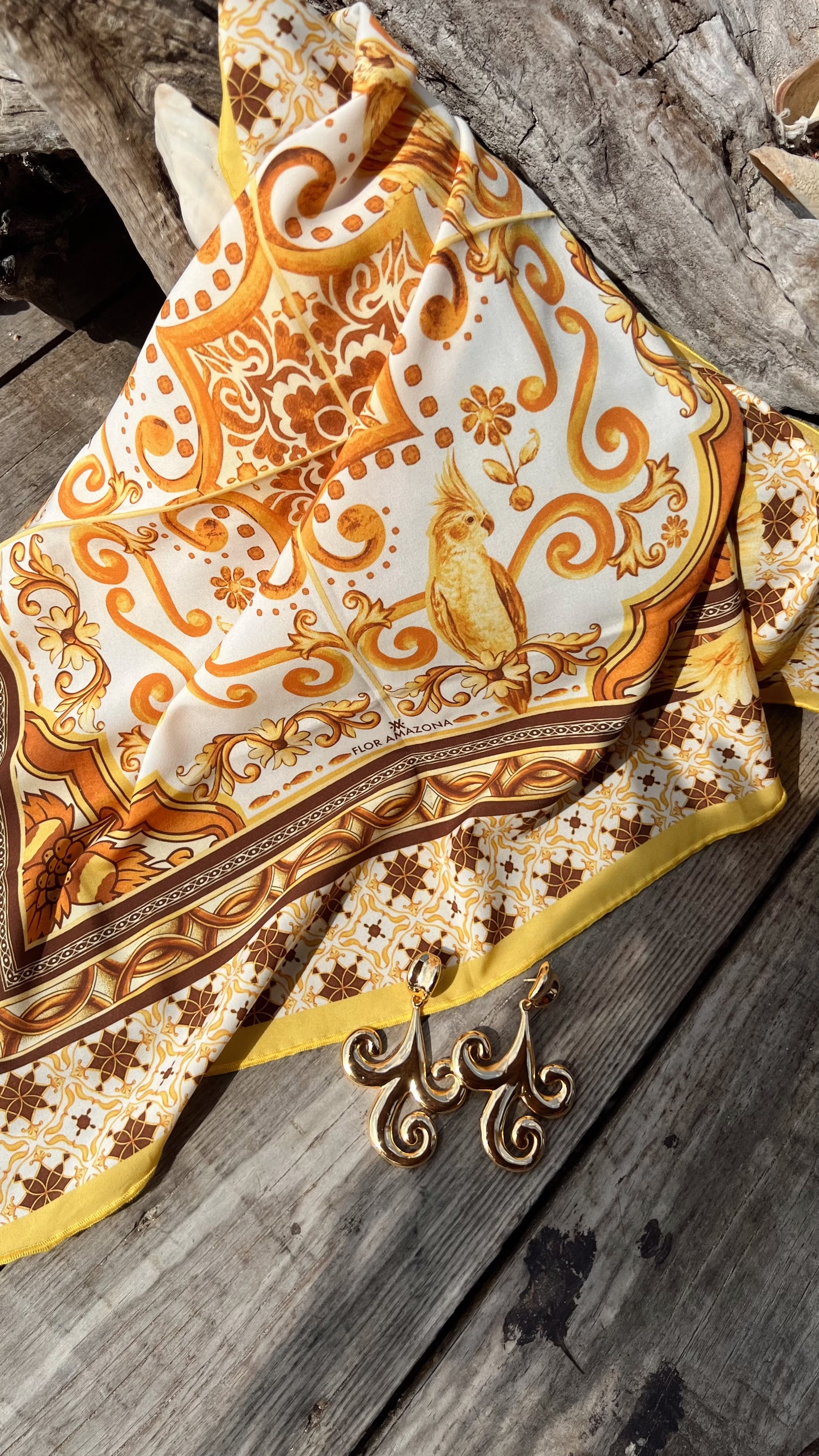 Azulejos Yellow Beach Wrap Flor Amazona Colombia