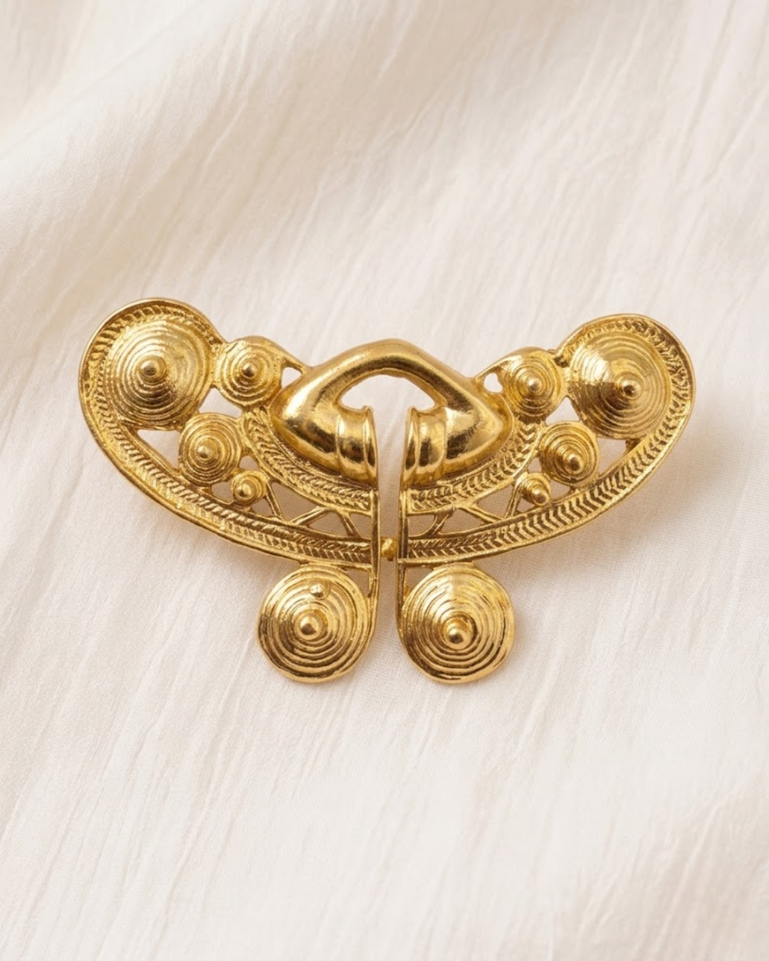BUTTERFLY BROOCH Flor Amazona Colombia