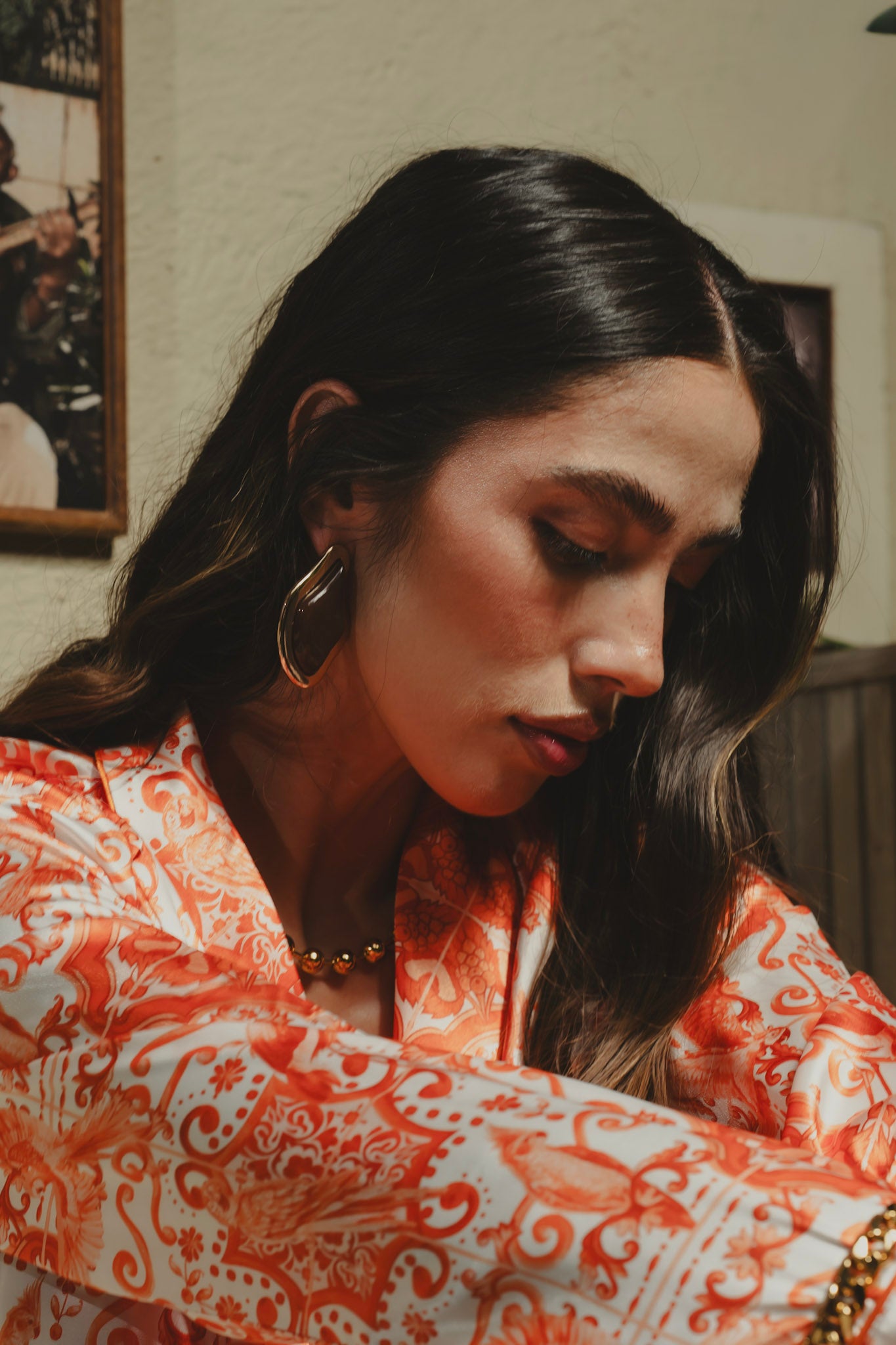 ARETES IRIS BROWN Flor Amazona Colombia