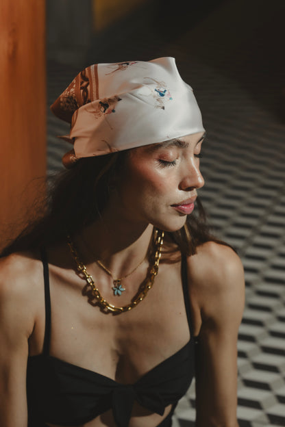 FLOR DE MAYO NECKLACE Flor Amazona Colombia