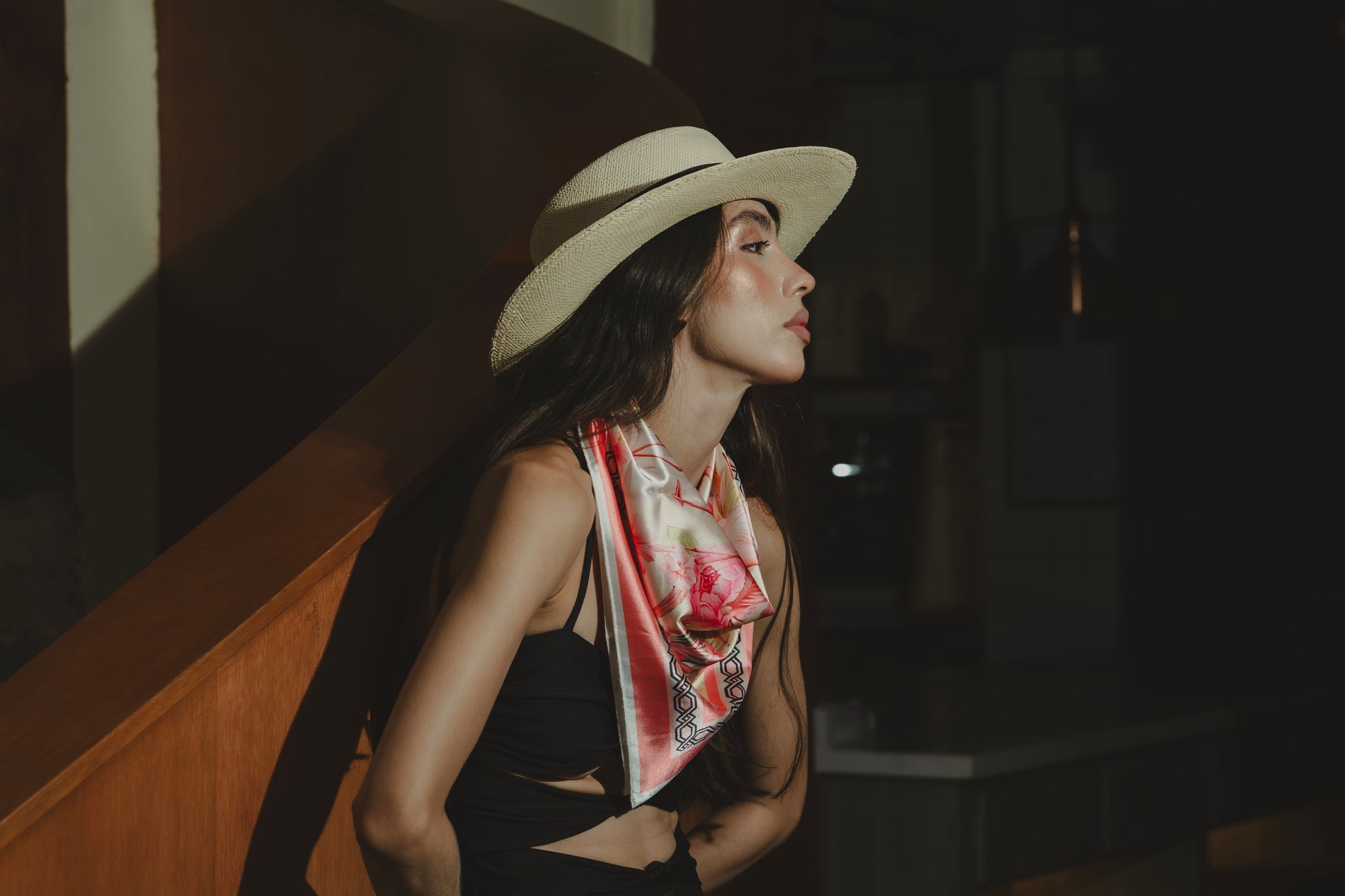 FLAMENCOS PINK SCARF Flor Amazona Colombia