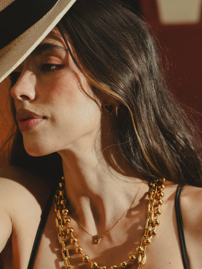 COFFE LOVER NECKLACE Flor Amazona Colombia