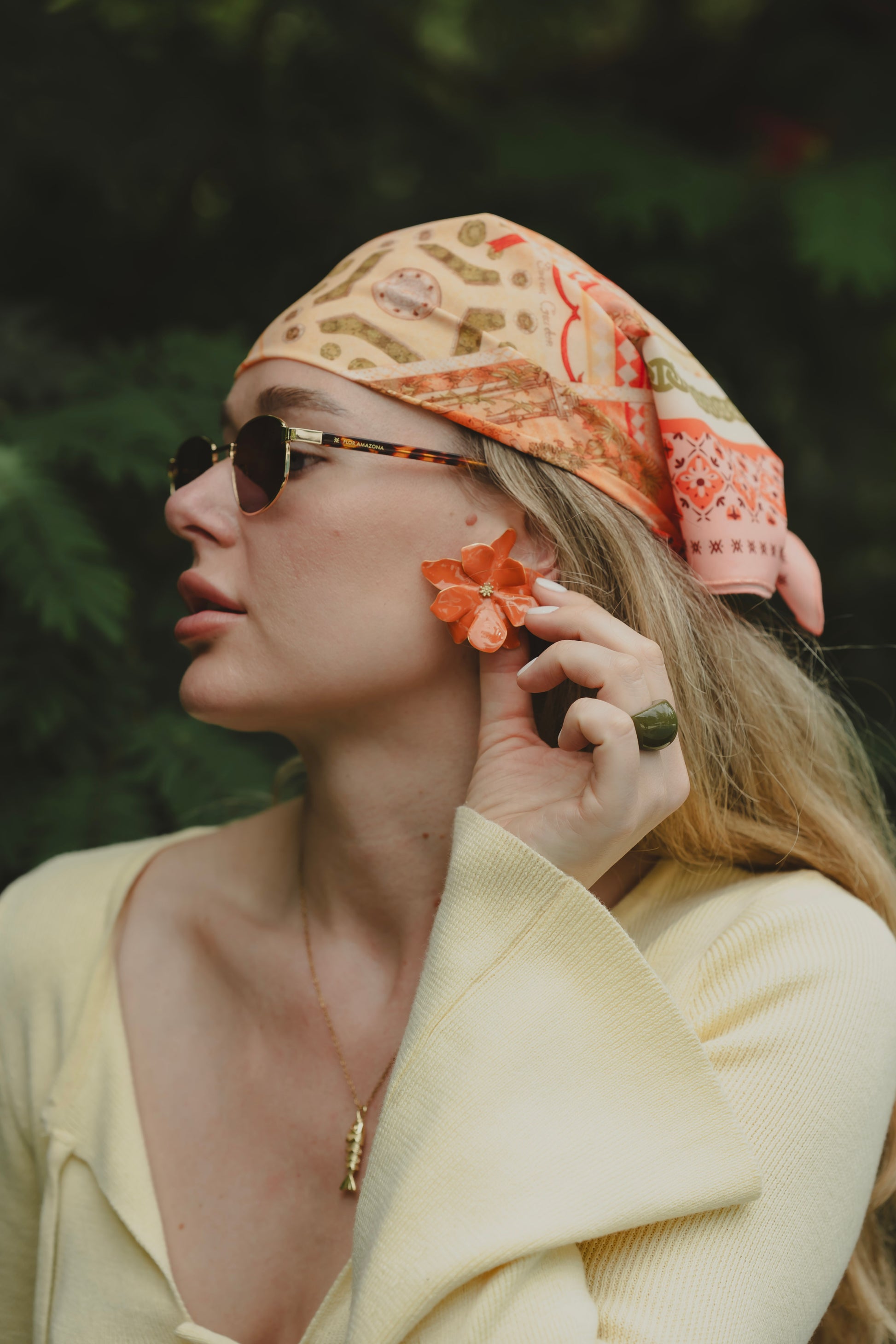 TANGARINE CATLEYA EARRINGS Flor Amazona Colombia