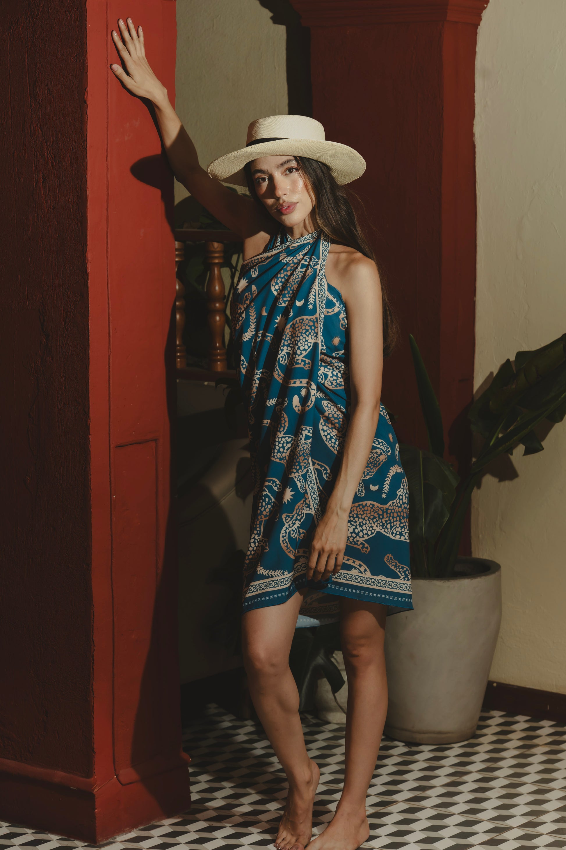 jaguar esmeralda beachwrap Flor Amazona Colombia