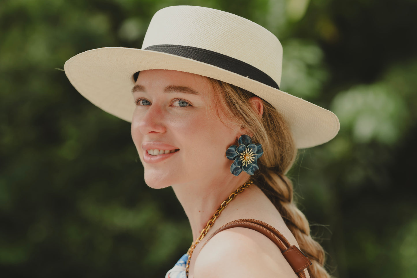 MARIPOSA BOATER BLACK HAT Flor Amazona Colombia