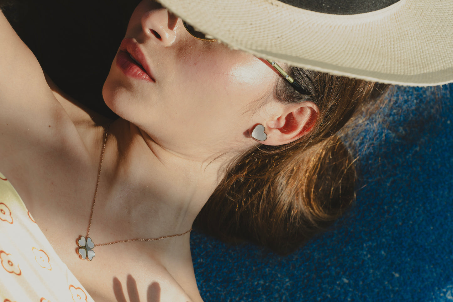 MOTHER OF PEARL EARRINGS Flor Amazona Colombia