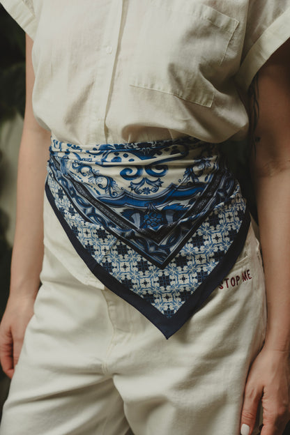 Azulejos Scarf Flor Amazona Colombia