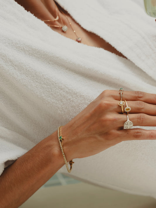 ANILLO ATRAPA SUEÑOS ORO AMARILLO Flor Amazona Colombia