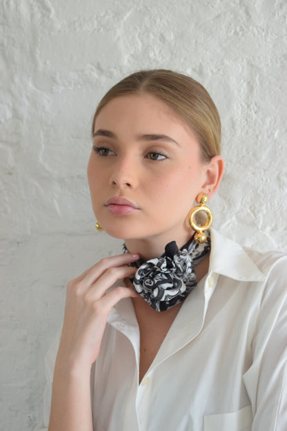 Azulejos White and Black Scarf