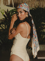 HERALDICA BEIGE BEACH WRAP