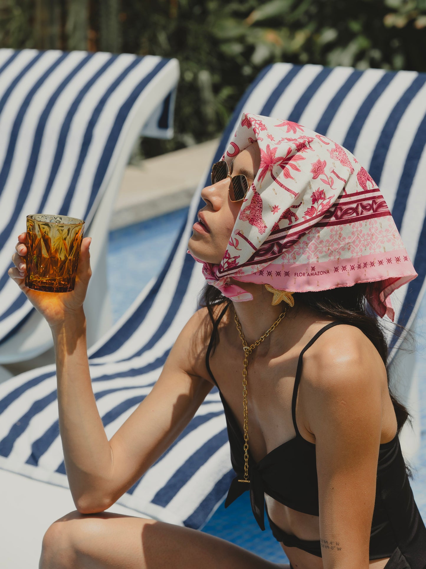 PANTHER PINK SCARF Flor Amazona Colombia