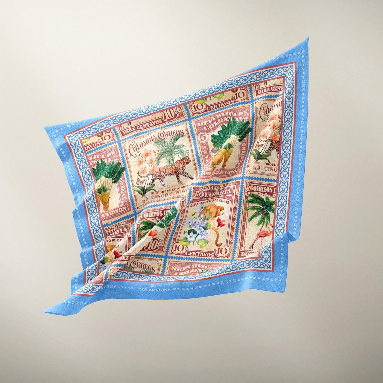 Pañoleta estampillas baby blue Flor Amazona Colombia