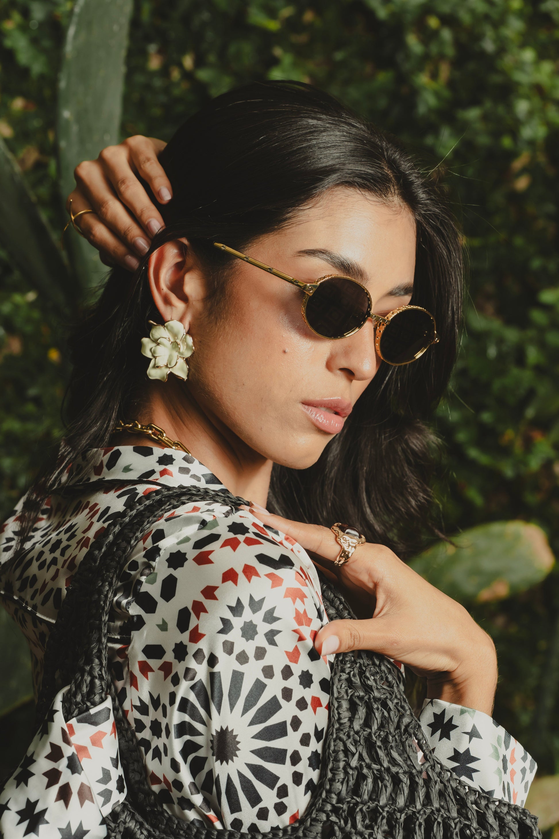 WHITE CATLEYA EARRINGS Flor Amazona Colombia